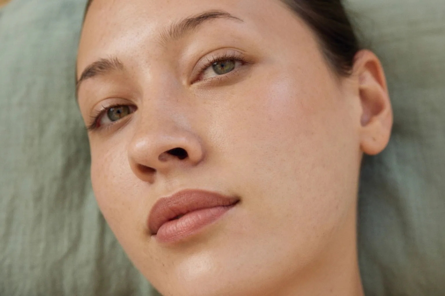 Navigating Australian Skincare: Beyond the Editorial Hype for Acne-Prone Skin